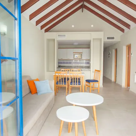 Grupotel Cinco Plazas アパート *