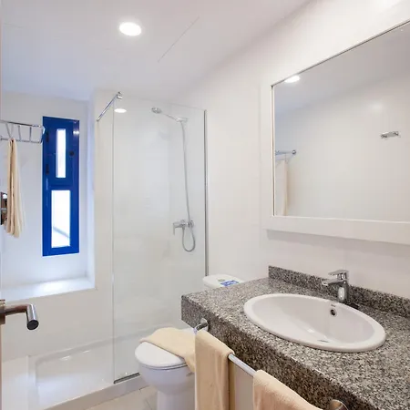 Grupotel Cinco Plazas アパート