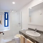 Grupotel Cinco Plazas アパート