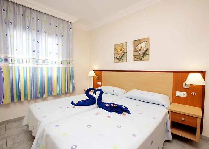 Cinco Plazas * Puerto del Carmen (Lanzarote)