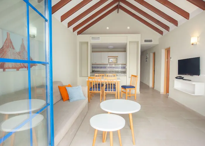 Grupotel Cinco Plazas Apartamento *